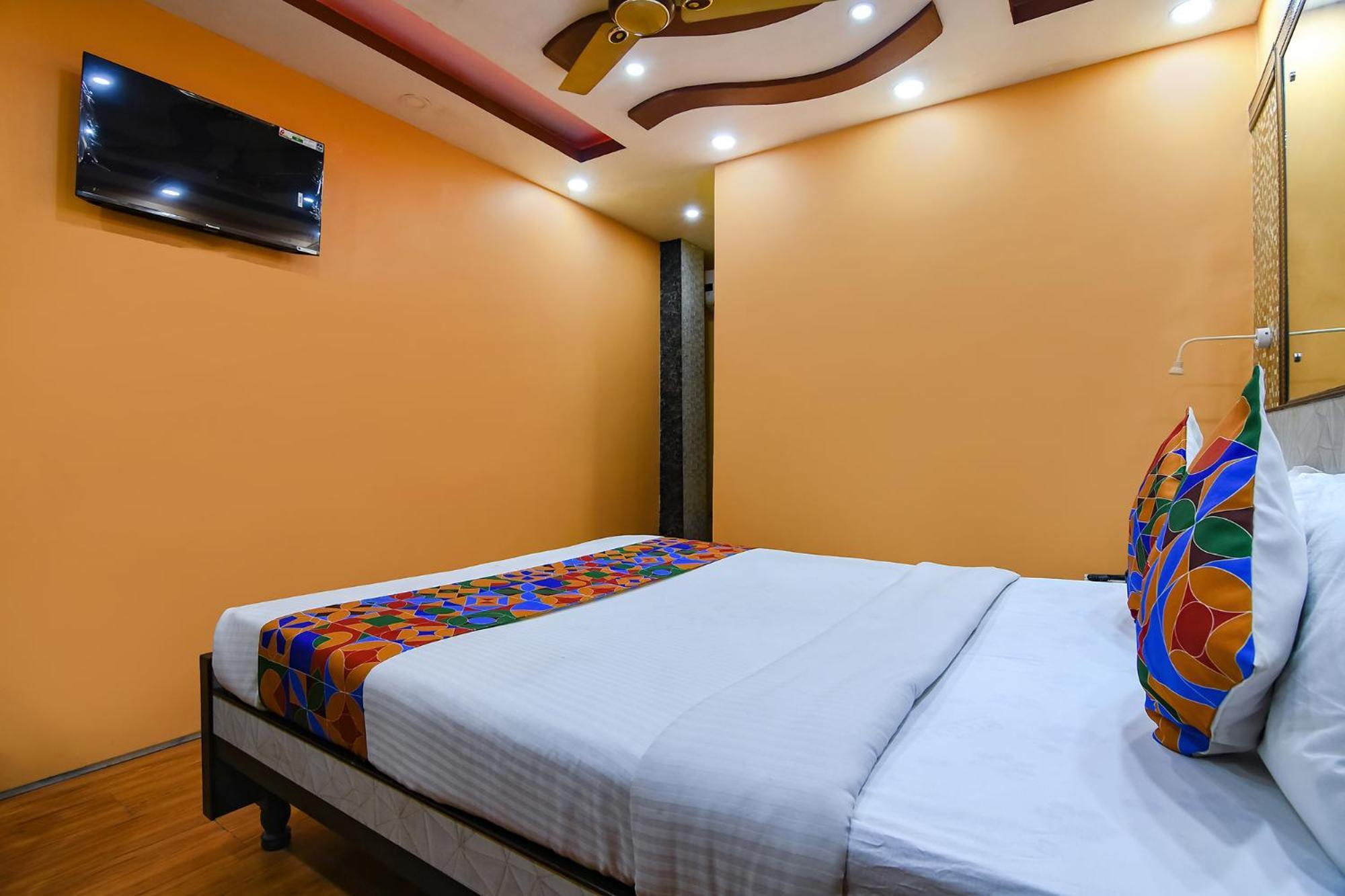 Fabexpress Wild Orchid - 800M From Medica Superspecialty Hospital Otel Kalküta Dış mekan fotoğraf
